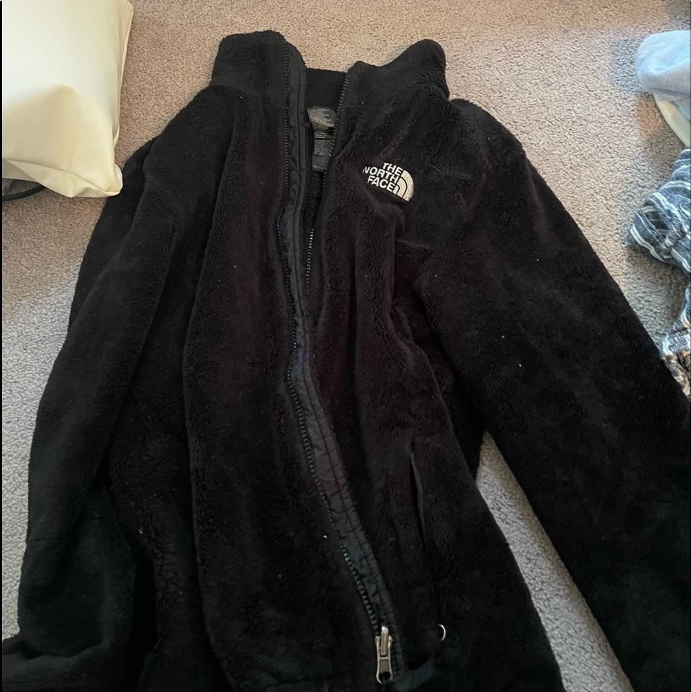 Black north face small